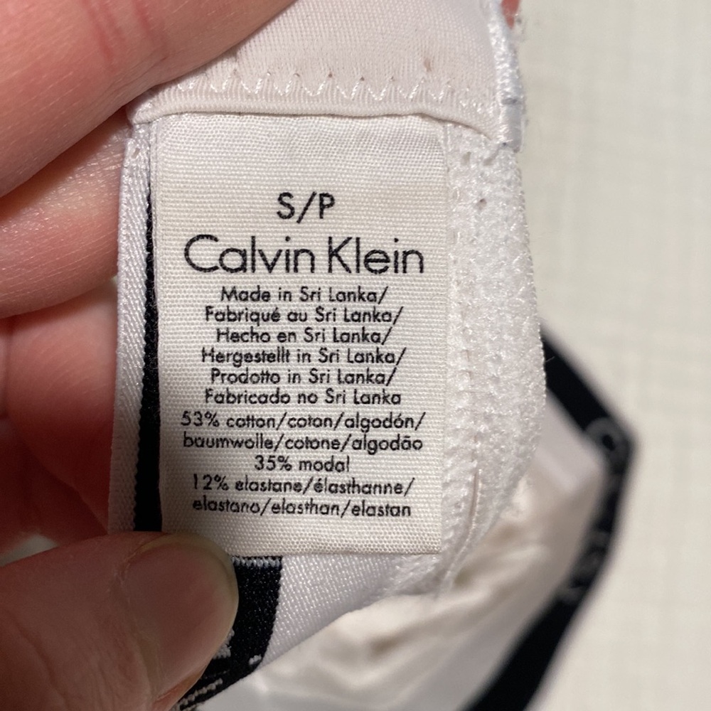 Calvin Klein Intimates Set - Picture 6 of 6